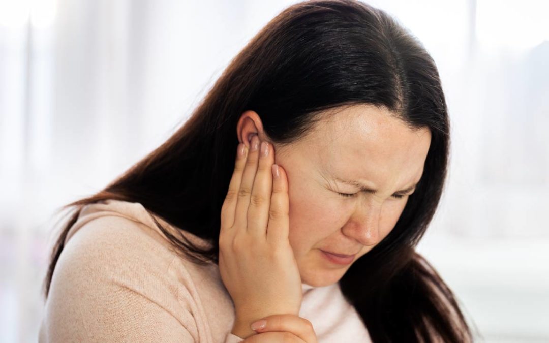 Heb ik Tinnitus? Symptomen, Oorzaken en Behandeling